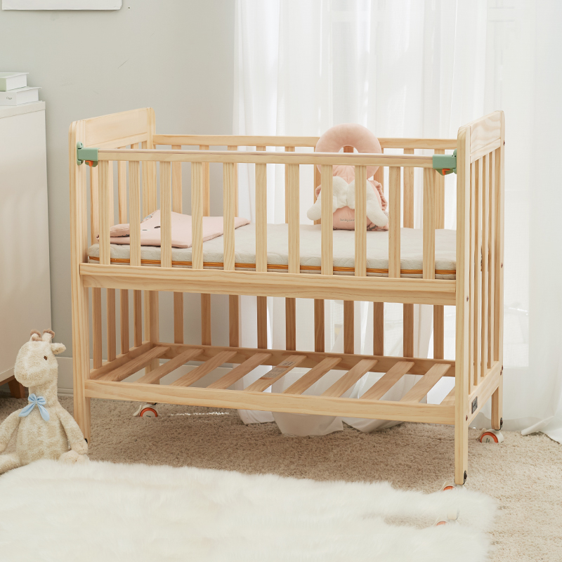 Paint-free Natural Wood for Baby Safe Sleep